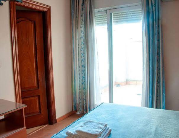 Hotel Lindaraja Atarfe Kültér fotó